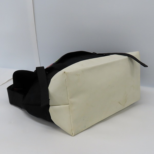 実際に弊社で買取させて頂いたMANHATTAN PORTAGE/マンハッタンポーテージ 25周年 WORLDWIDE FLAG メッセンジャー MP1615 FGの画像 2枚目