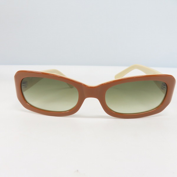 実際に弊社で買取させて頂いた(2)LOEWE/ロエベ サングラス アイウェア SLW506 COL.D23の画像 1枚目