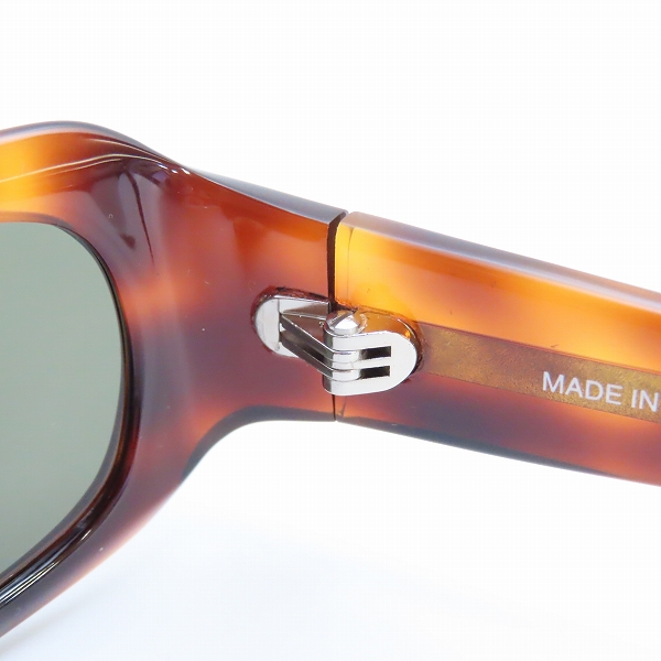 実際に弊社で買取させて頂いた（3）LOEWE/ロエベ サングラス アイウェア SLW506 COL.710 の画像 5枚目