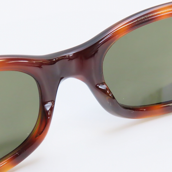 実際に弊社で買取させて頂いた（4）LOEWE/ロエベ サングラス アイウェア SLW506 COL.710 の画像 4枚目