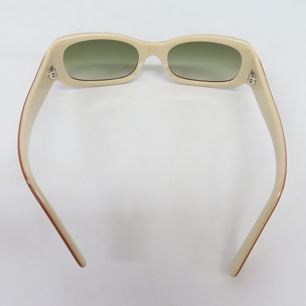 実際に弊社で買取させて頂いた(2)LOEWE/ロエベ サングラス アイウェア SLW506 COL.D23の画像 3枚目