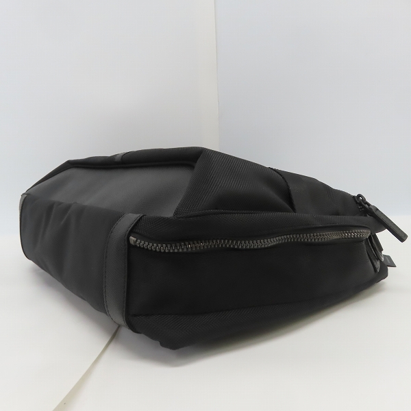 実際に弊社で買取させて頂いた【未使用】BRIEFING/ブリーフィング FUSION TRINITY LINER HD 3WAY ブリーフケース BRM191B17 の画像 2枚目