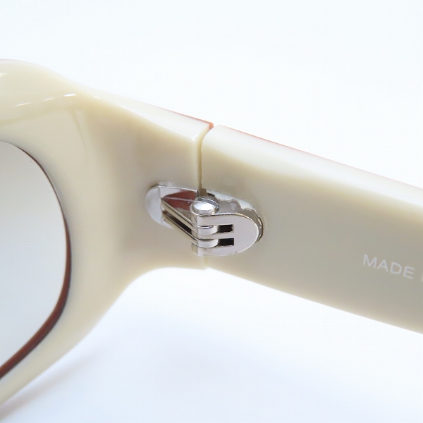 実際に弊社で買取させて頂いた（1）LOEWE/ロエベ サングラス アイウェア SLW506 COL.D23の画像 5枚目