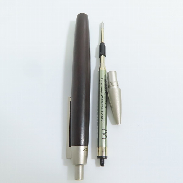 実際に弊社で買取させて頂いたLAMY/ラミー LAMY2000 ブラックウッド ノック式 ボールペンの画像 4枚目