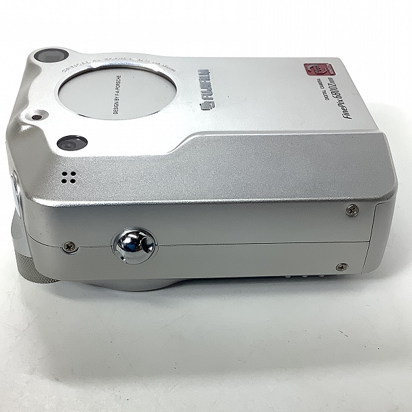 実際に弊社で買取させて頂いたFUJIFILM/富士フィルム FinePix 6800Z コンパクトデジタルカメラ 動作未確認の画像 5枚目