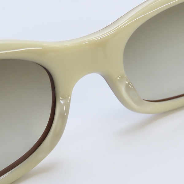 実際に弊社で買取させて頂いた（1）LOEWE/ロエベ サングラス アイウェア SLW506 COL.D23の画像 4枚目