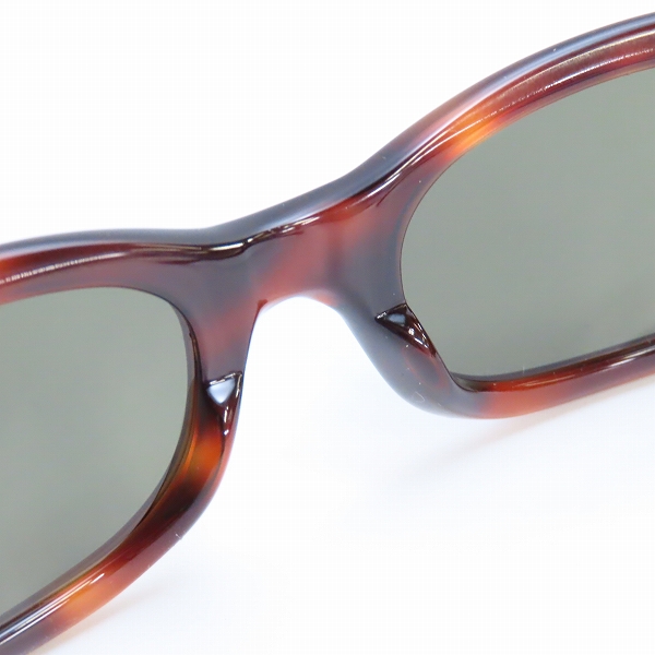 実際に弊社で買取させて頂いた（2）LOEWE/ロエベ サングラス アイウェア SLW506 COL.710 の画像 4枚目