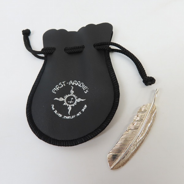 実際に弊社で買取させて頂いたFIRST ARROWS/ファーストアローズ シルバー/全銀 フェザーペンダント Size：Lの画像 5枚目