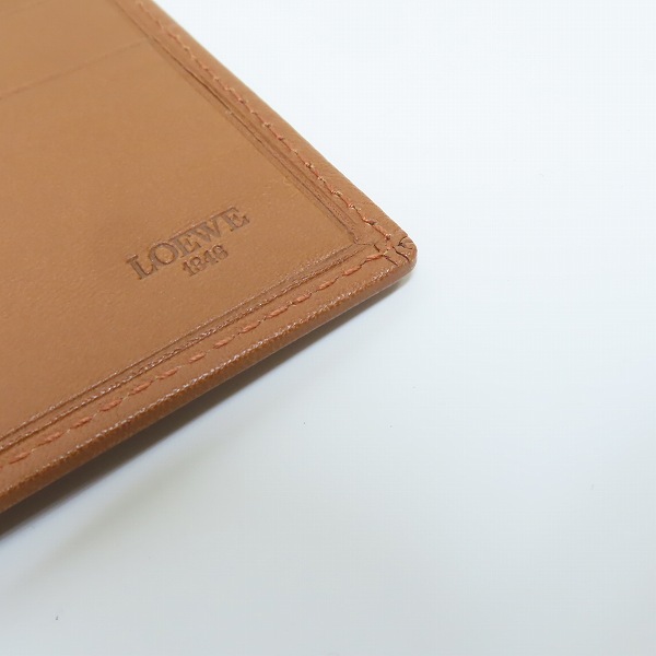 実際に弊社で買取させて頂いたLOEWE/ロエベ アナグラムロゴ レザー長財布 二つ折りの画像 4枚目