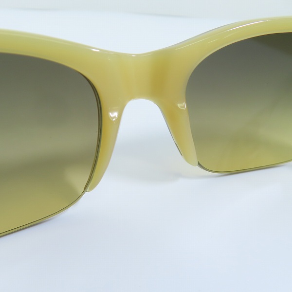 実際に弊社で買取させて頂いた(2)CELINE/セリーヌ サングラス アイウェア SC1508 col.D04の画像 4枚目