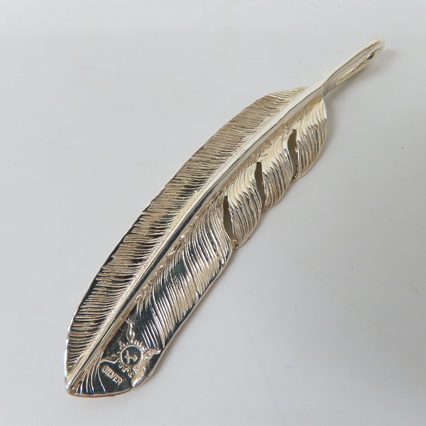 実際に弊社で買取させて頂いたFIRST ARROWS/ファーストアローズ シルバー/全銀 フェザーペンダント Size：Lの画像 1枚目