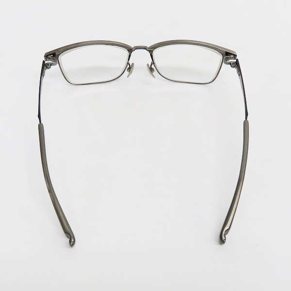 実際に弊社で買取させて頂いた999.9/フォーナインズ TITANIUM 眼鏡/メガネ フレーム アイウェア S-915Tの画像 3枚目