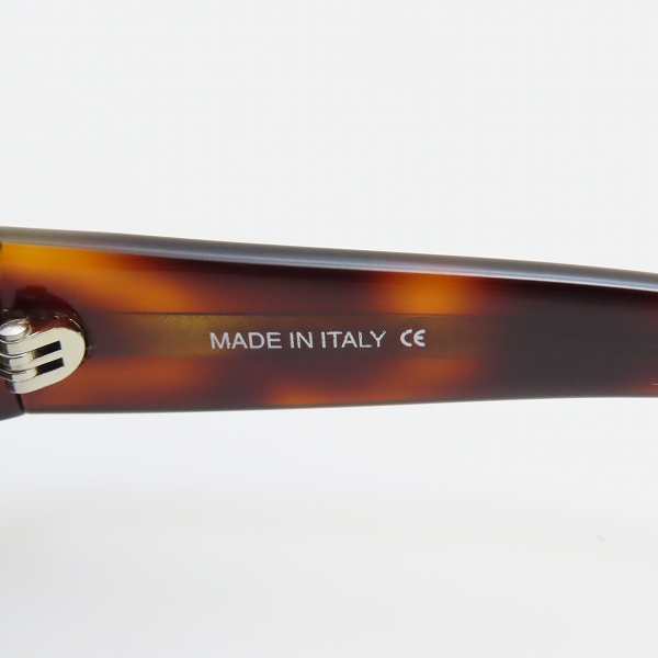 実際に弊社で買取させて頂いた（4）LOEWE/ロエベ サングラス アイウェア SLW506 COL.710 の画像 6枚目