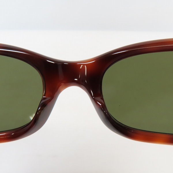 実際に弊社で買取させて頂いた(2)LOEWE/ロエベ サングラス アイウェア SLW506 COL.710 の画像 3枚目