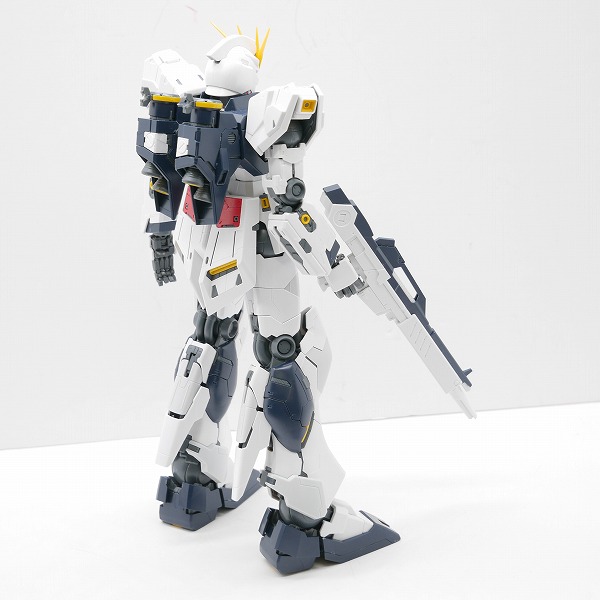 実際に弊社で買取させて頂いた【完成品/ジャンク扱い】BANDAI/バンダイ MG 1/100 νガンダム/逆襲のシャア/ガンプラの画像 4枚目