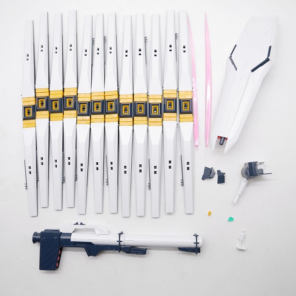 実際に弊社で買取させて頂いた【完成品/ジャンク扱い】BANDAI/バンダイ MG 1/100 νガンダム/逆襲のシャア/ガンプラの画像 7枚目