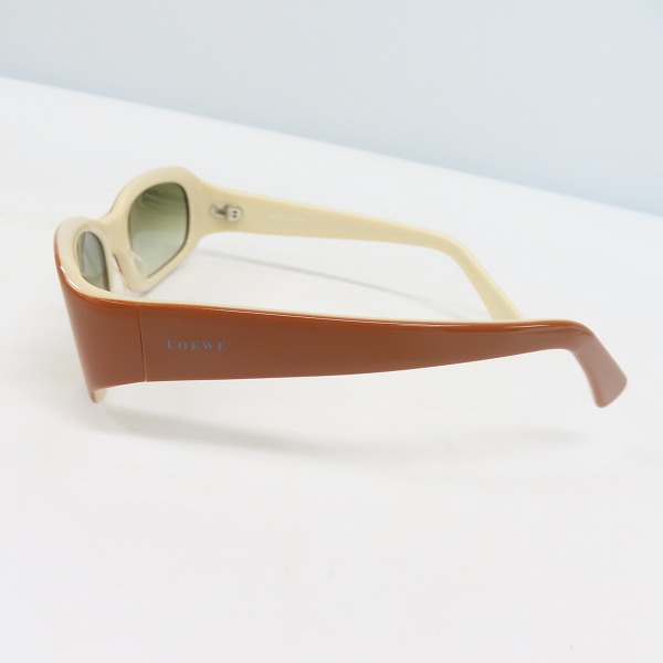 実際に弊社で買取させて頂いた(2)LOEWE/ロエベ サングラス アイウェア SLW506 COL.D23の画像 2枚目