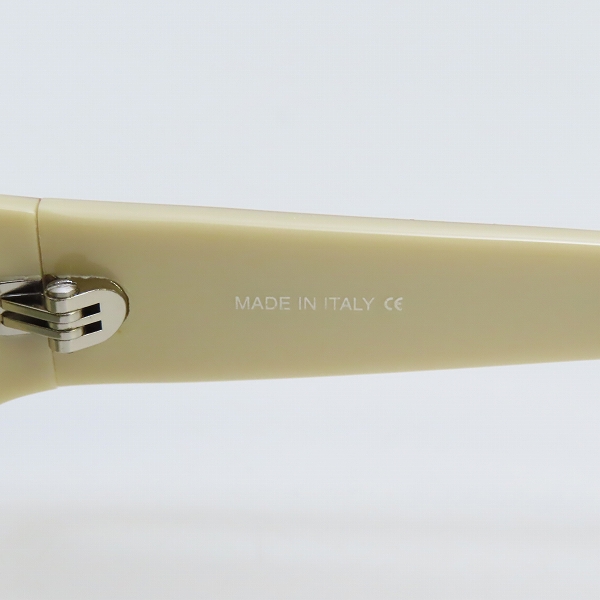 実際に弊社で買取させて頂いた（5）LOEWE/ロエベ サングラス アイウェア SLW506 COL.D23の画像 6枚目