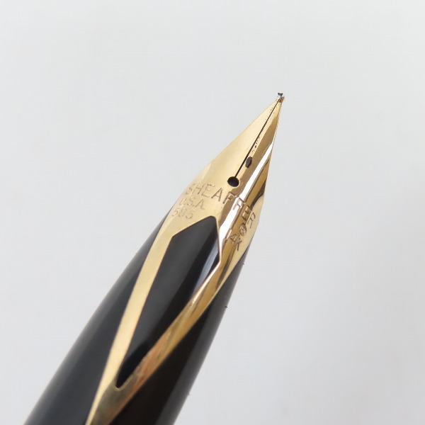 実際に弊社で買取させて頂いたSHEAFFER/シェーファー 万年筆/筆記具 ゴールド ペン先 14K/585 Fの画像 1枚目