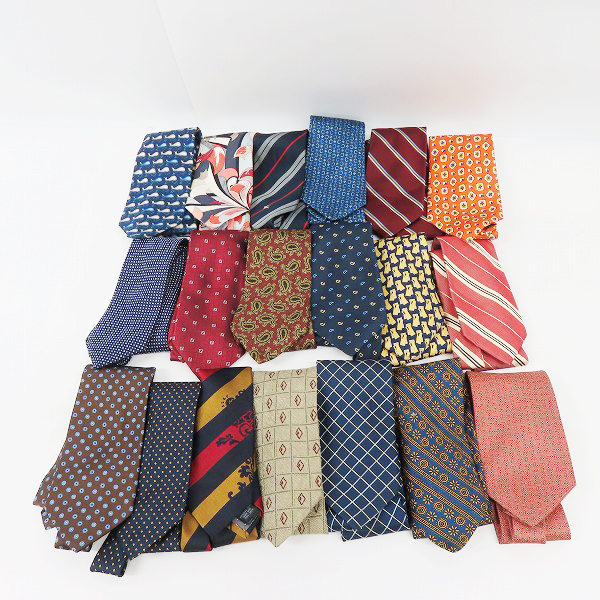 実際に弊社で買取させて頂いた【おまとめ品】フェンディ/バーバリー/セリーヌ他 ネクタイ 