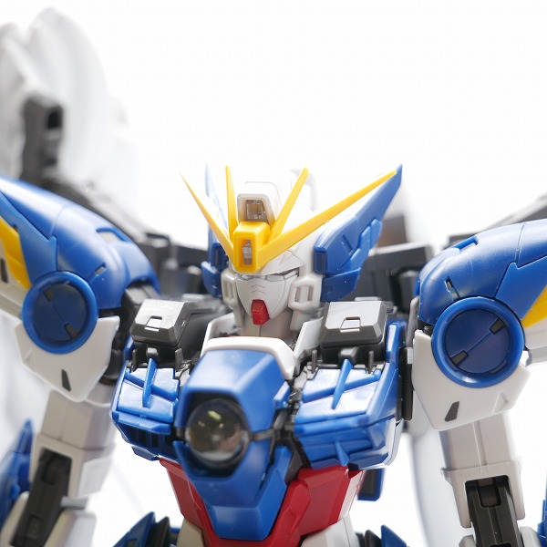 実際に弊社で買取させて頂いた【完成品/ジャンク扱い】BANDAI/バンダイスピリッツ MG 1/100 ウイングガンダムゼロ EW Ver.Ka/W/ガンプラの画像 5枚目