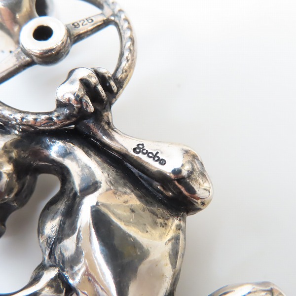 実際に弊社で買取させて頂いた【ギャラ付】Gucho /ガッチョ ペンダントトップ APEX HUNTER PENDANTの画像 4枚目