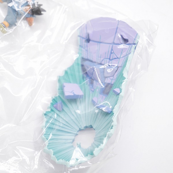 実際に弊社で買取させて頂いた【未開封】メガハウス ドラゴンボールカプセル ネオ 復活・脅威の魔人ブウ編 そして10年後！ フィギュア/ウーブ/孫悟空の画像 4枚目