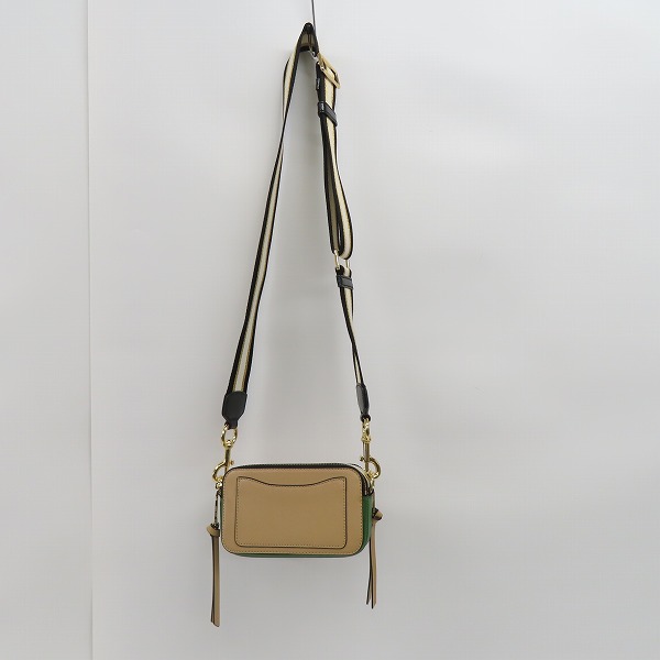 実際に弊社で買取させて頂いたMARC JACOBS/マークジェイコブス THE SNAPSHOT ショルダーバッグ の画像 1枚目