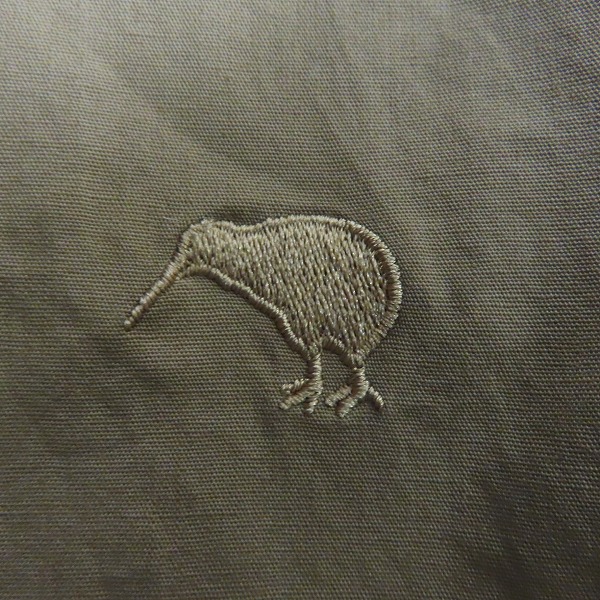 実際に弊社で買取させて頂いた【未使用】CANTERBURY/カンタベリー BIG SILHOUETTE SHIRT レディース 長袖ロングシャツ カーキ WA42874/F の画像 5枚目