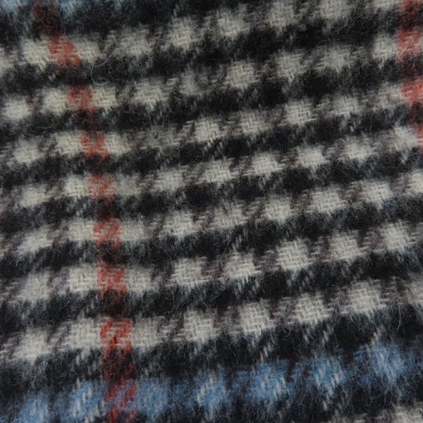 実際に弊社で買取させて頂いたPaul Smith/ポールスミス 千鳥柄 カシミアマフラー 270417 990の画像 2枚目