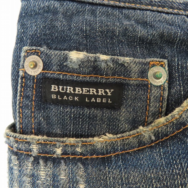 実際に弊社で買取させて頂いたBURBERRY BLACK LABEL/バーバリーブラックレーベル ダメージ デニムパンツ ノバチェック BMS07-200-28 /82の画像 5枚目