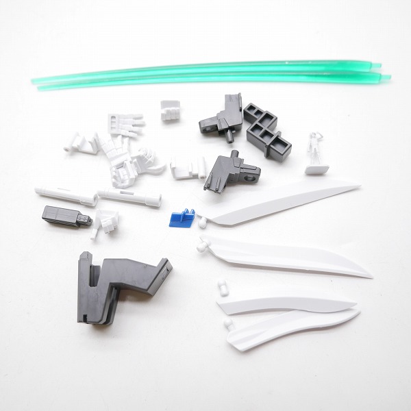 実際に弊社で買取させて頂いた【完成品/ジャンク扱い】BANDAI/バンダイスピリッツ MG 1/100 ウイングガンダムゼロ EW Ver.Ka/W/ガンプラの画像 7枚目