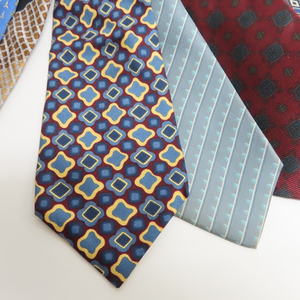 実際に弊社で買取させて頂いた【おまとめ品】Yves Saint Laurent/イヴサンローラン シルク  総柄ネクタイの画像 2枚目
