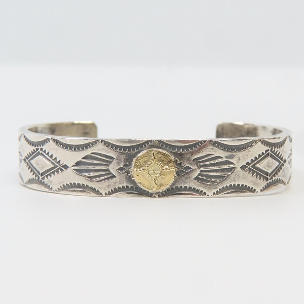 実際に弊社で買取させて頂いたFIRST ARROW's/ファーストアローズ K18付き V.F.S.W バングルの画像 1枚目