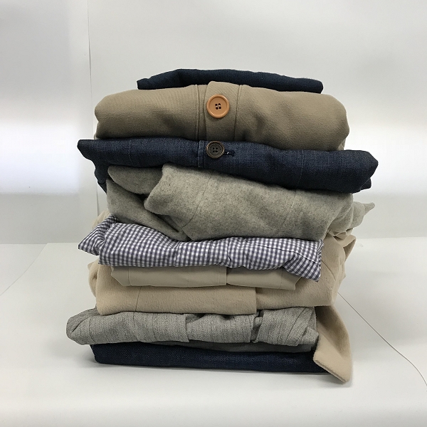 実際に弊社で買取させて頂いた【おまとめ品】バーバリー/アメリカンイーグル/カーハート 等 キッズ/メンズ 半袖Tシャツ/ジャケット/パンツ 他の画像 6枚目