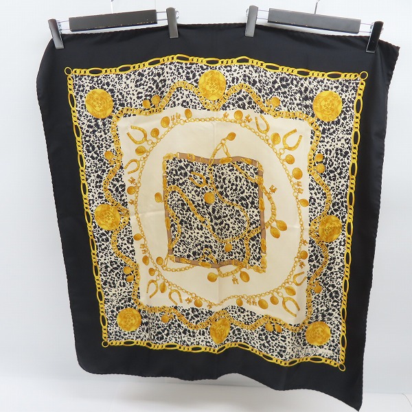 実際に弊社で買取させて頂いたCELINE/セリーヌ 大判スカーフ 2点セットの画像 1枚目