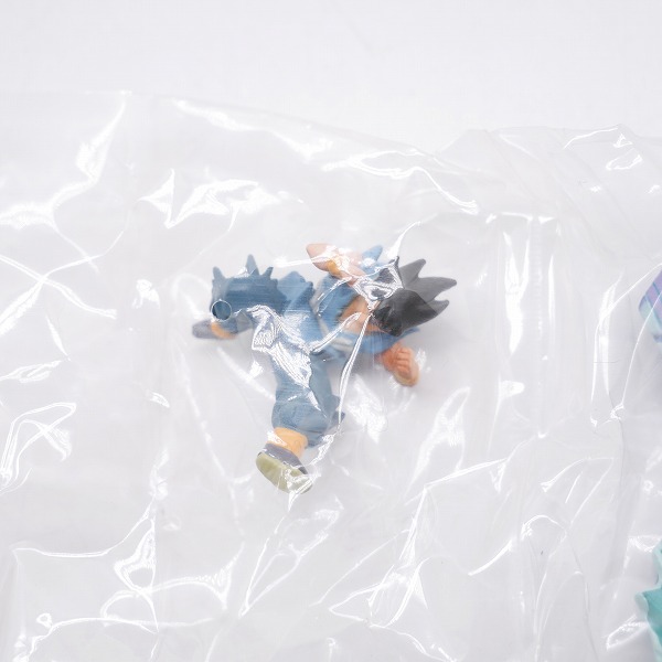 実際に弊社で買取させて頂いた【未開封】メガハウス ドラゴンボールカプセル ネオ 復活・脅威の魔人ブウ編 そして10年後！ フィギュア/ウーブ/孫悟空の画像 2枚目