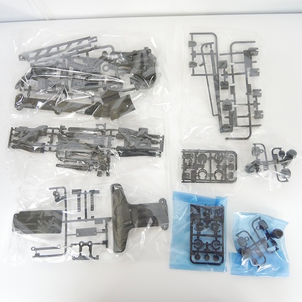 実際に弊社で買取させて頂いた【未組立】TAMIYA/タミヤ 1/10 電動RC 4WDレーシングバギー グラベルハウンド DF-02シャーシの画像 4枚目