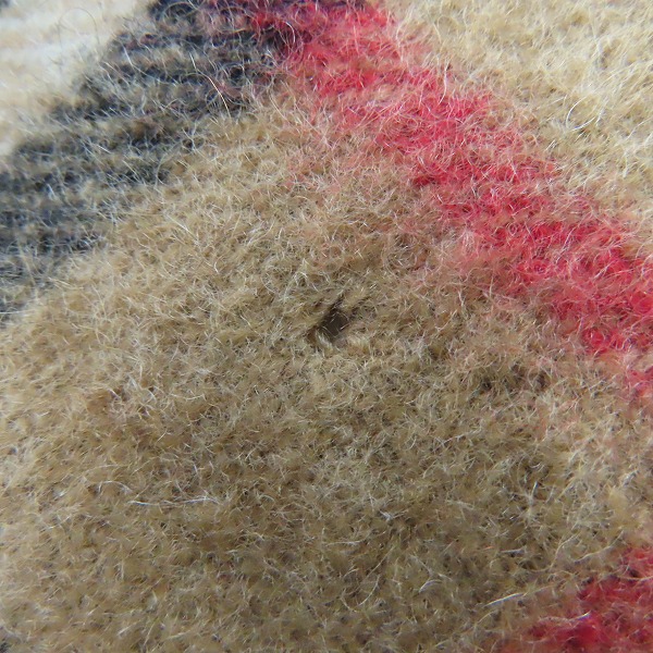 実際に弊社で買取させて頂いたBURBERRYS/バーバリーズ カシミア100% チェック柄マフラーの画像 3枚目