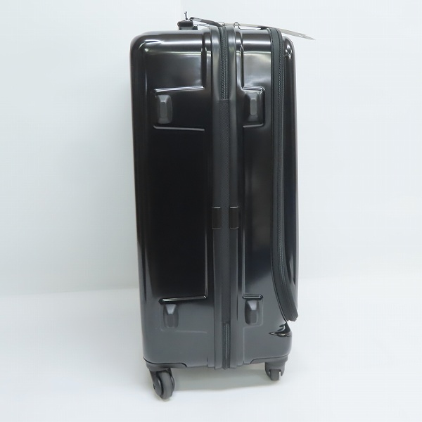 実際に弊社で買取させて頂いたBRIEFING/ブリーフィング H-60F SD スーツケース ポリカーボネート/TSAロック BRA193C27の画像 2枚目