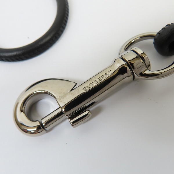 実際に弊社で買取させて頂いたBURBERRY/バーバリー ラウンドファスナー 二つ折り財布 コンパクトウォレット ネックストラップ/8049321の画像 6枚目