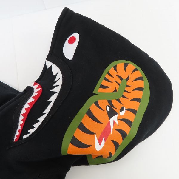 A BATHING APE/アベイジングエイプ 中綿キルティング WGM シャーク  