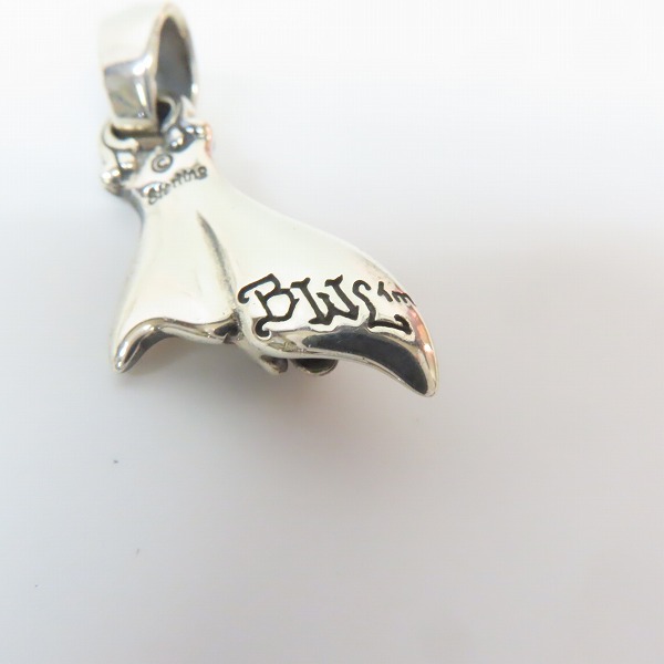 実際に弊社で買取させて頂いたBILL WALL LEATHER/ビルウォールレザー CROSSBONES/スカル＆クロスボーン ホエールテイルチャームの画像 4枚目