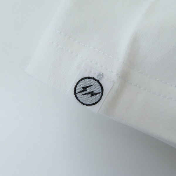 実際に弊社で買取させて頂いたretaW×FRAGMENT design/リトゥ×フラグメントデザイン ロゴプリント 半袖Tシャツ ホワイト/Mの画像 4枚目