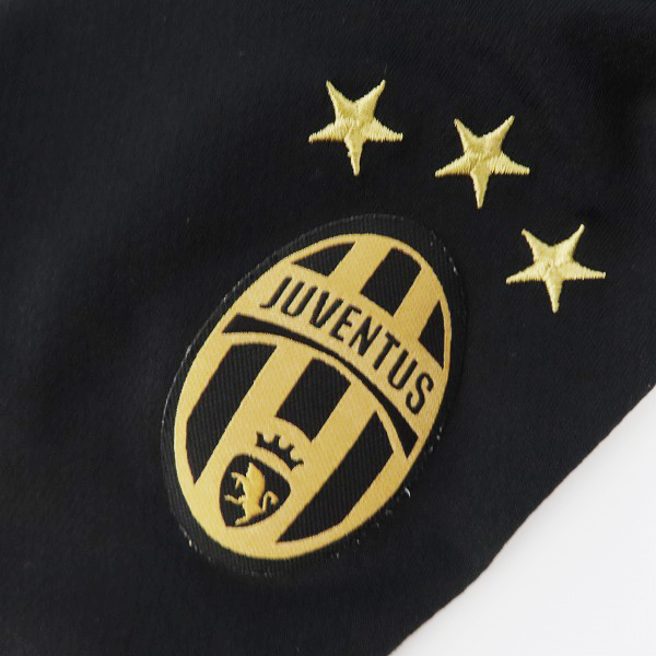 実際に弊社で買取させて頂いたadidas/アディダス ユベントス 15/16 サード 半袖 ユニフォーム S12849/Oの画像 5枚目