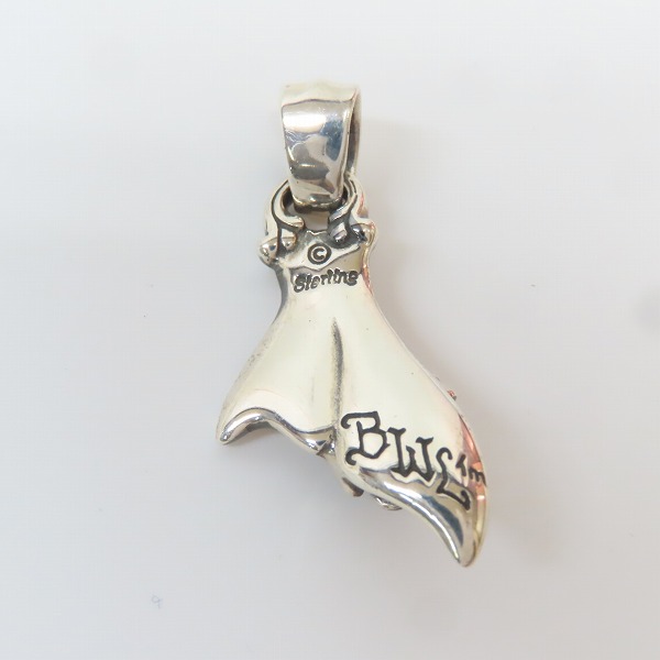 実際に弊社で買取させて頂いたBILL WALL LEATHER/ビルウォールレザー CROSSBONES/スカル＆クロスボーン ホエールテイルチャームの画像 1枚目