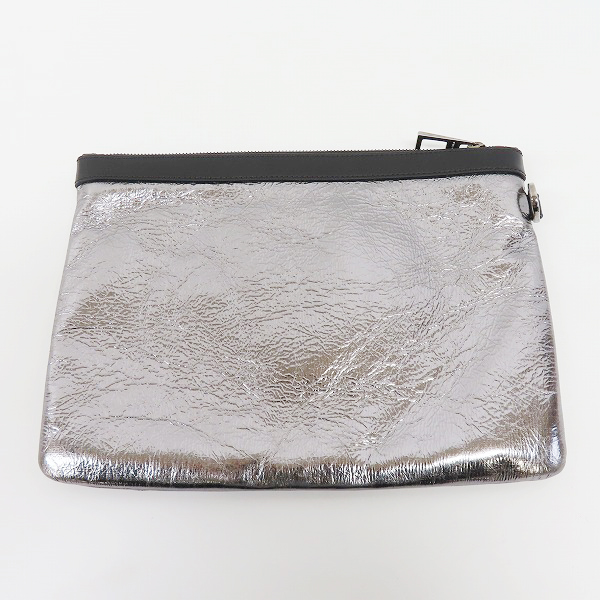 実際に弊社で買取させて頂いたJIMMY CHOO/ジミーチュウ アントラシート メタリックレザー パッチ/ワッペン クラッチバッグの画像 1枚目