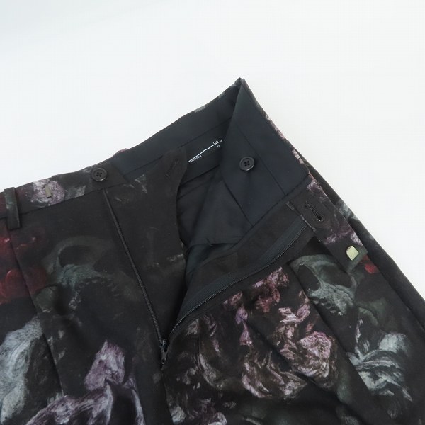実際に弊社で買取させて頂いたLAD MUSICIAN/ラッドミュージシャン 20AW 2TUCK CROPPED WOOL GABARDINE INKJET (FLOWER SKULL) 2220-563/42の画像 5枚目