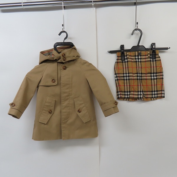 実際に弊社で買取させて頂いたBURBERRY/バーバリー キッズ フード付きトレンチコート/ノバチェック パンツ 92cm 2点セット