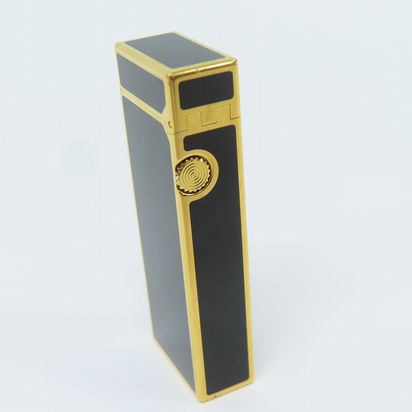 実際に弊社で買取させて頂いた【難あり】dunhill/ダンヒル ガスライター ブラック×ゴールドの画像 2枚目